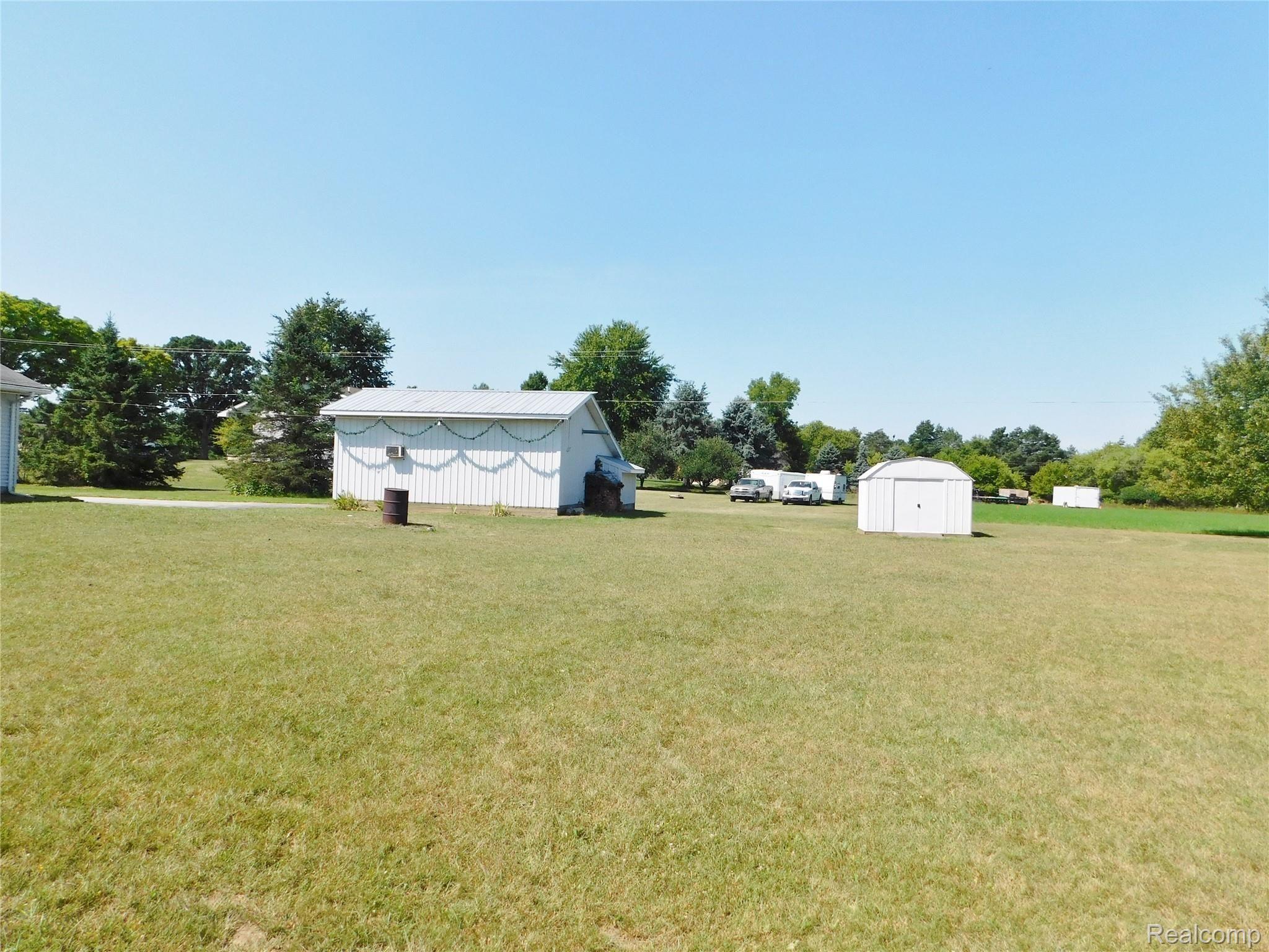 10222 Converse Road Fowlerville, MI 48836 - Photo 28 of 36 DSCN0150.JPG