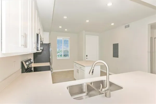 $2,400 | 12320 Wellen Golf Street, Unit 305, Venice, FL 34293