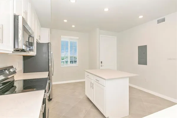 $2,400 | 12320 Wellen Golf Street, Unit 305, Venice, FL 34293
