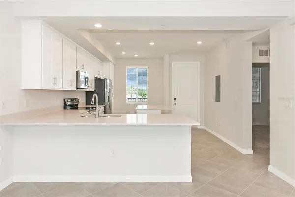 $2,400 | 12320 Wellen Golf Street, Unit 305, Venice, FL 34293