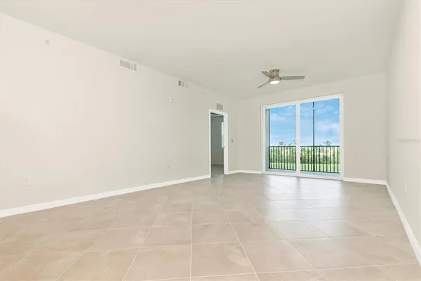 $2,400 | 12320 Wellen Golf Street, Unit 305, Venice, FL 34293