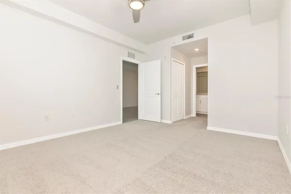 $2,400 | 12320 Wellen Golf Street, Unit 305, Venice, FL 34293