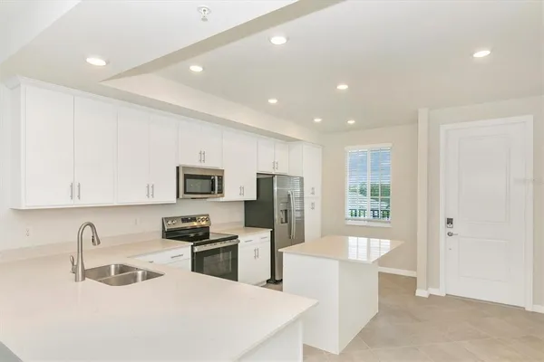 $2,400 | 12320 Wellen Golf Street, Unit 305, Venice, FL 34293