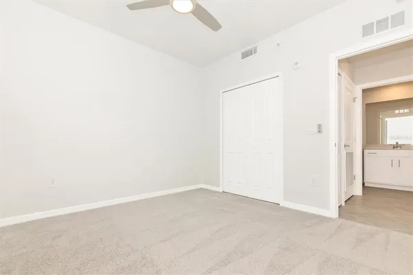 $2,400 | 12320 Wellen Golf Street, Unit 305, Venice, FL 34293