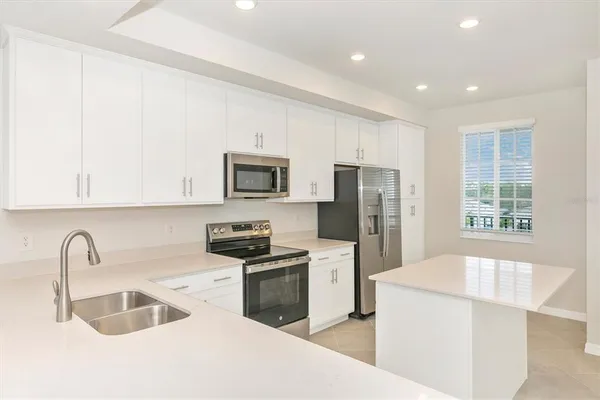 $2,400 | 12320 Wellen Golf Street, Unit 305, Venice, FL 34293