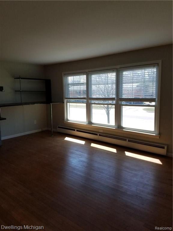 2716 West Thirteen Mile Road Royal Oak, MI 48073 - Photo 8 of 17