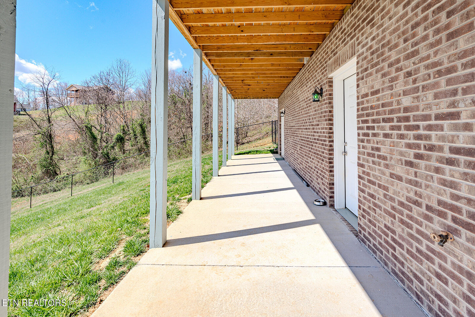 225 Pleasant Ridge Lane Bean Station, TN 37708 - Photo 24 of 42 20240318-DSC08741-HDR