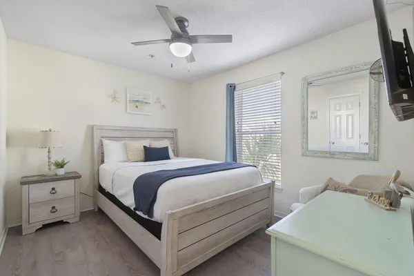 $450,000 | 8436 Gulf Boulevard, Unit 321, Navarre, FL 32566