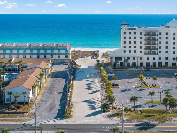 $450,000 | 8436 Gulf Boulevard, Unit 321, Navarre, FL 32566