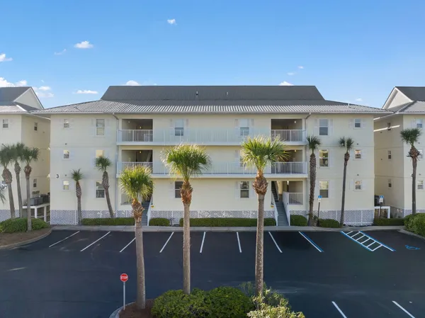 $450,000 | 8436 Gulf Boulevard, Unit 321, Navarre, FL 32566