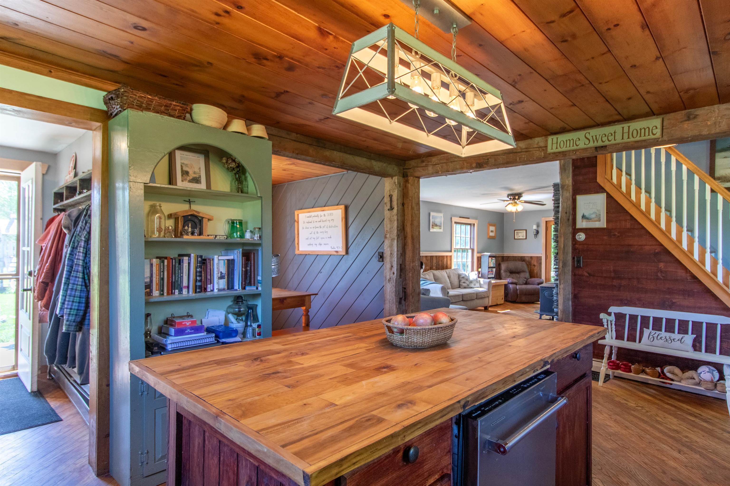 174 Andrews Road Holland, VT 05830 - Photo 6 of 54 Gallery Image 6