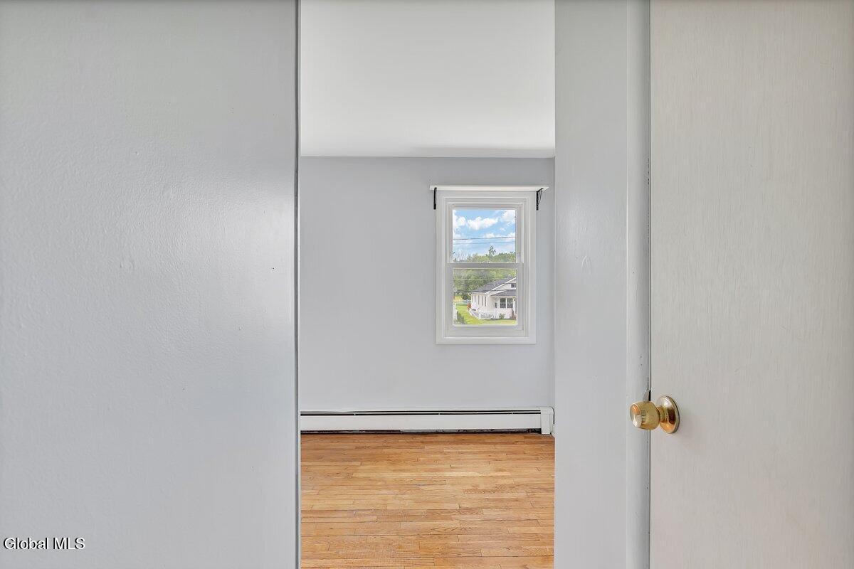 162 Consaul Road Colonie, NY 12205 - Photo 28 of 38 162 Consaul Rd-31
