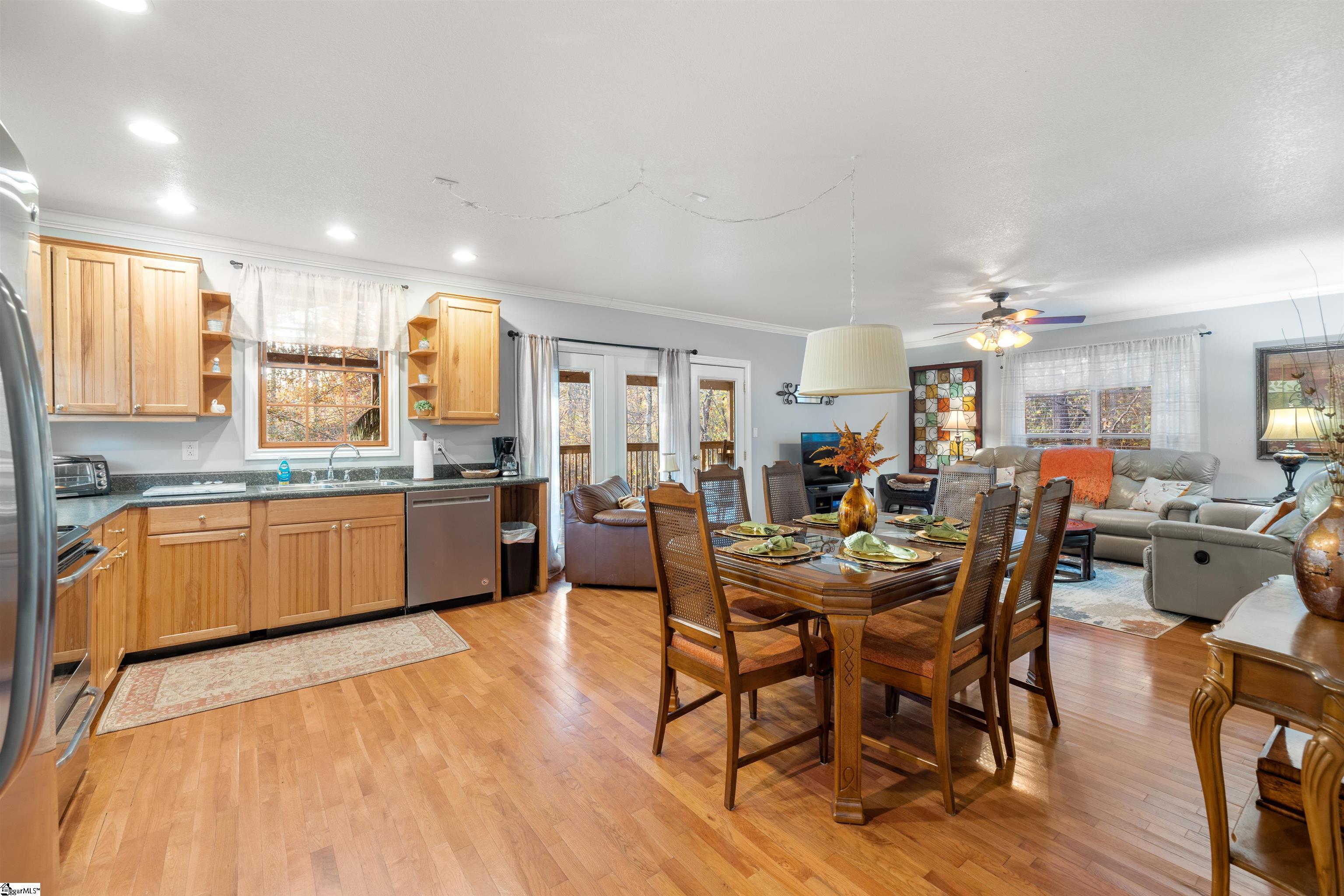 498 Coggins Shore Inman, SC 29349 - Photo 8 of 36