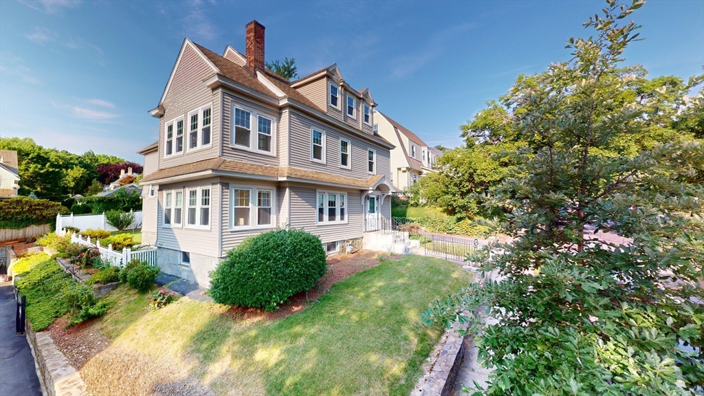 65 Sagamore Road Worcester, MA 01609 - Photo 4 of 42 Gallery Image 4