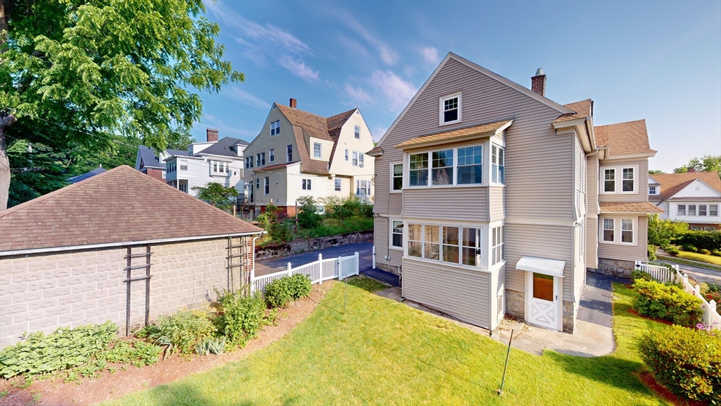 65 Sagamore Road Worcester, MA 01609 - Photo 7 of 42 Gallery Image 7