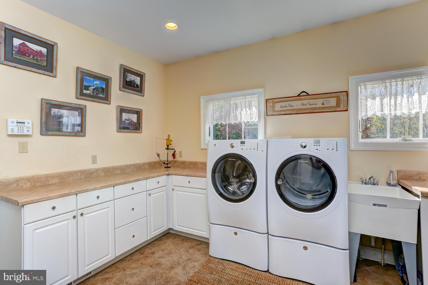 111 Indian Run Road Glenmoore, PA 19343 - Photo 10 of 24 Laundry Room
