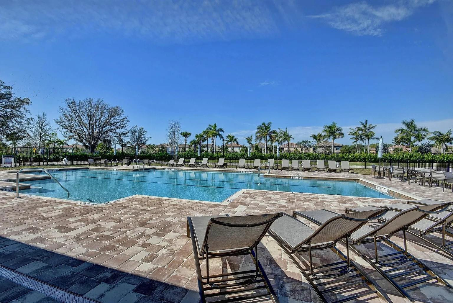 4777 Chantilly Road Lake Worth, FL 33467 - Photo 32 of 38 Photo 32