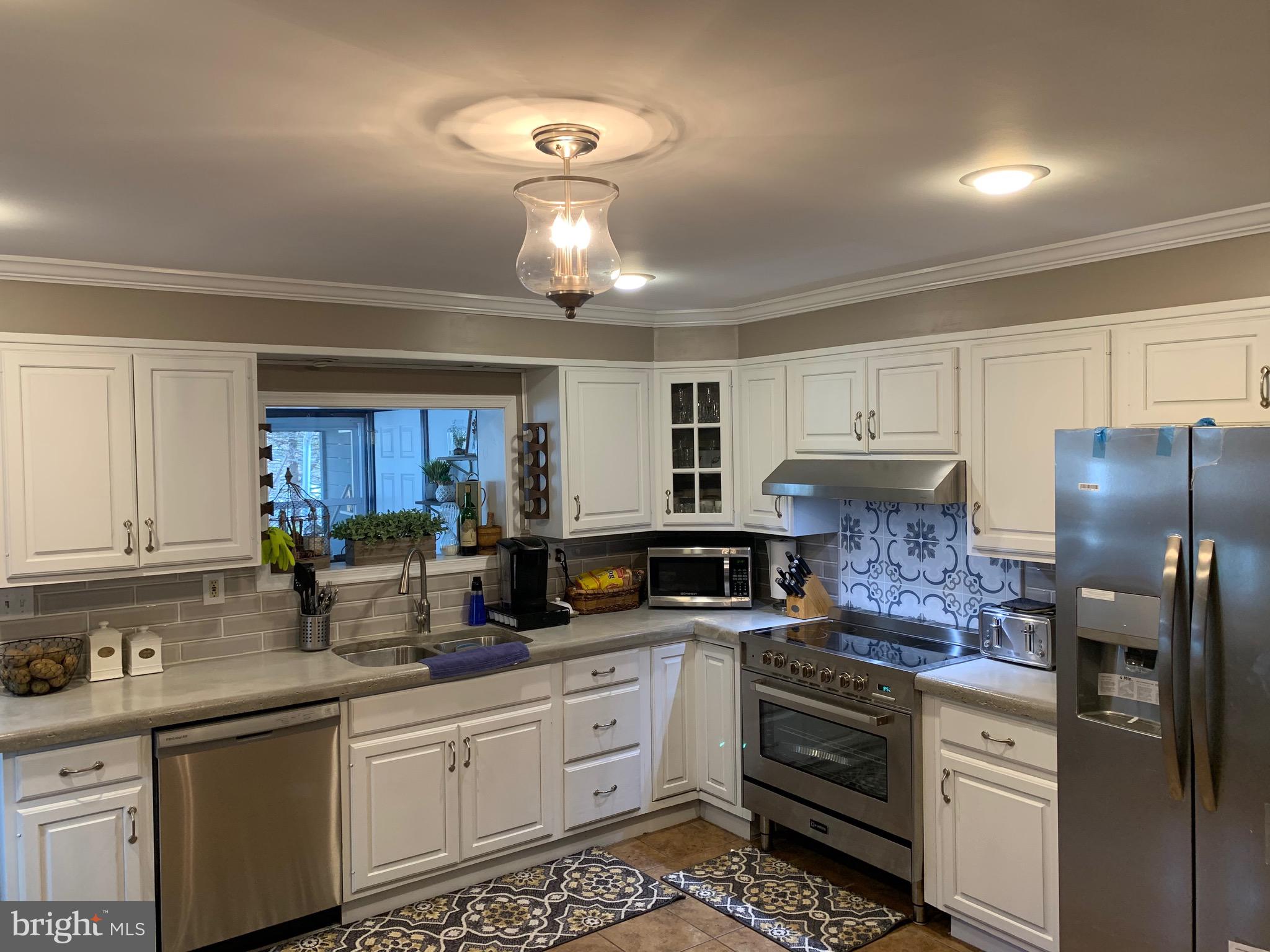 302 Highland Road Cheltenham, PA 19012 - Photo 19 of 57 Kitchen
