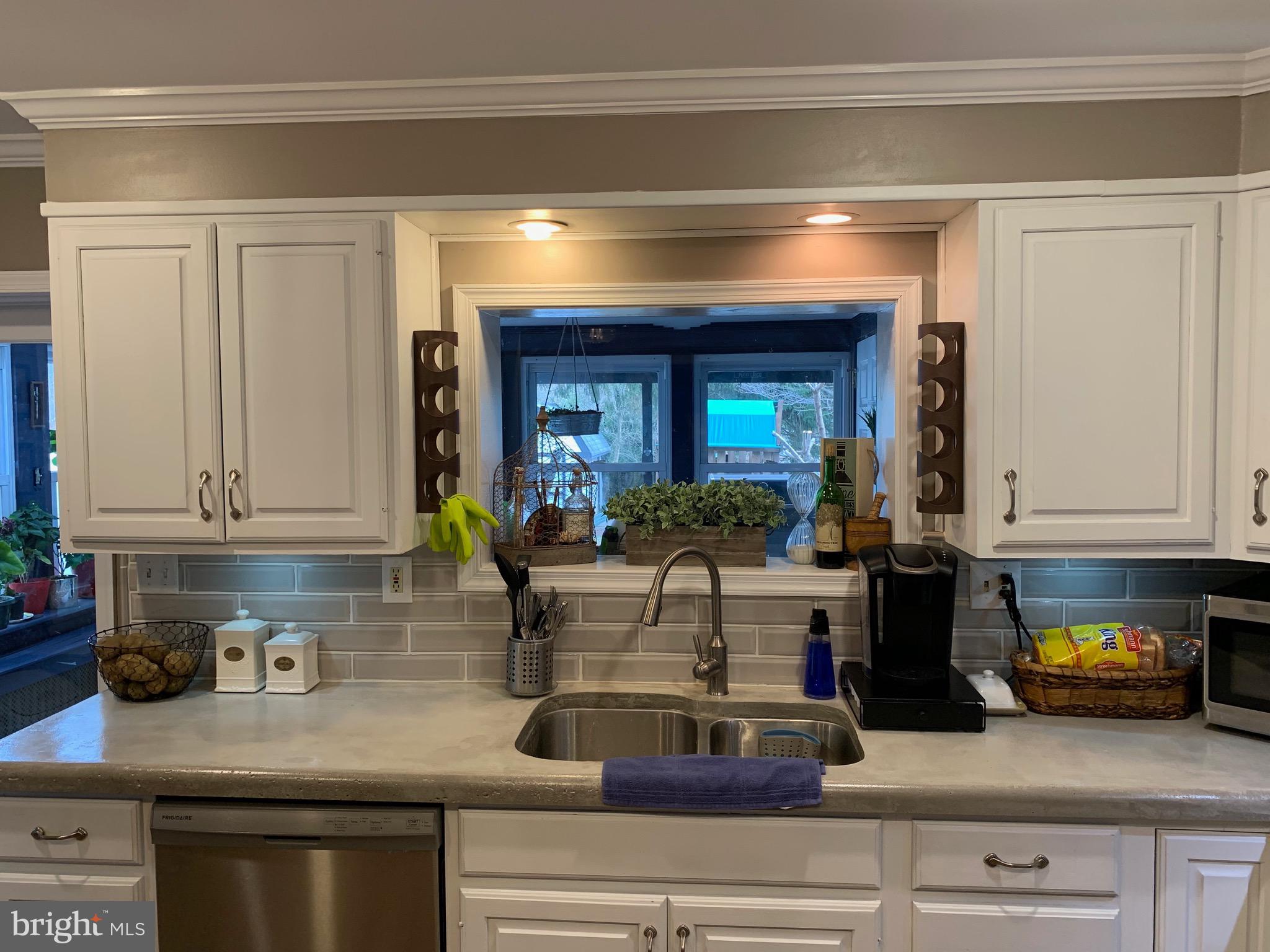 302 Highland Road Cheltenham, PA 19012 - Photo 20 of 57 Kitchen