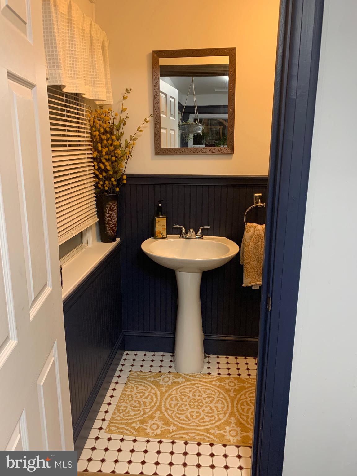 302 Highland Road Cheltenham, PA 19012 - Photo 30 of 57 Powder Room