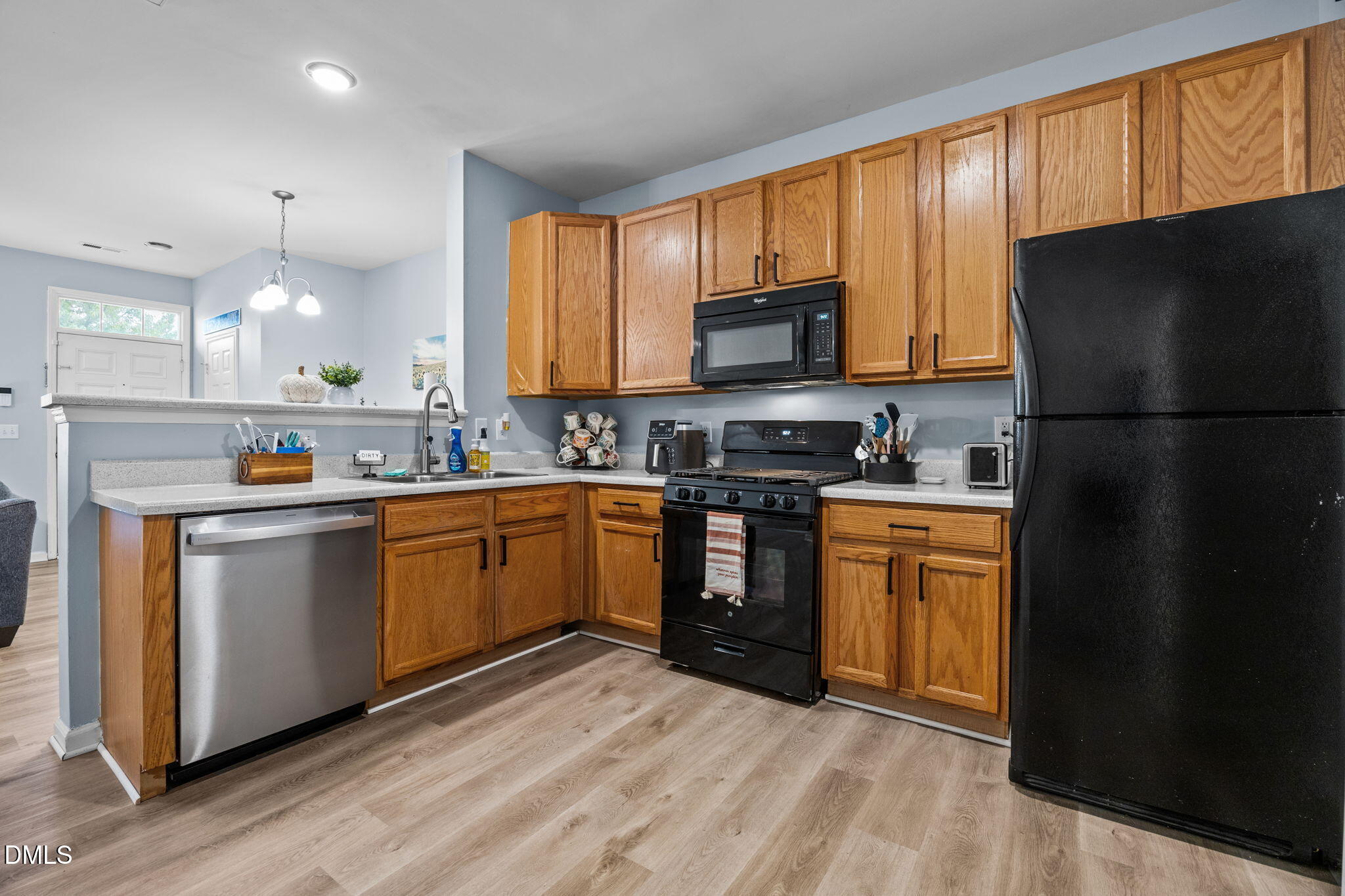 5011 Eagle Stone Lane, Unit 106 Raleigh, NC 27610 - Photo 11 of 27 22-web-or-mls-IMG_2812