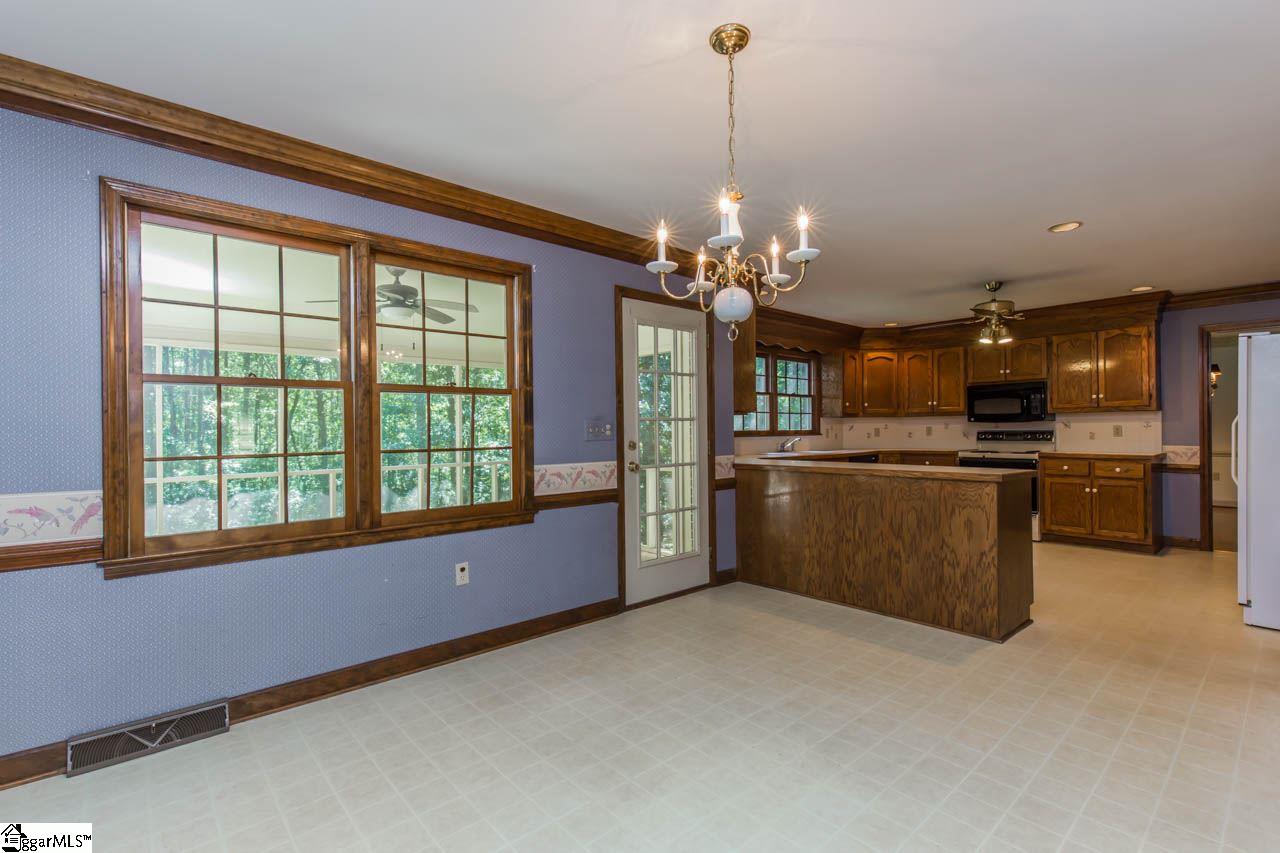 609 Sugar Mill Road Greer, SC 29650 - Photo 8 of 27 Gallery Image 8