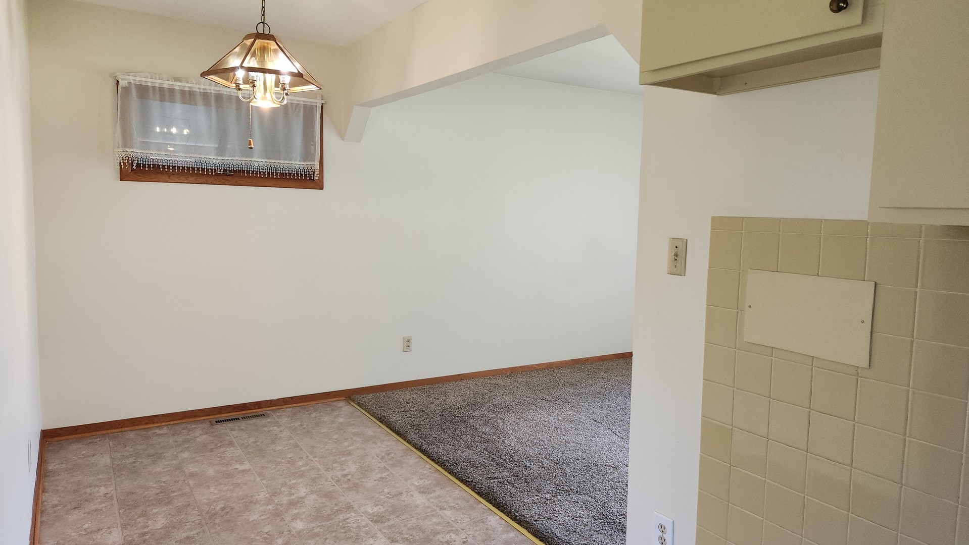 805 Garfield Road Harvard, IL 60033 - Photo 5 of 10
