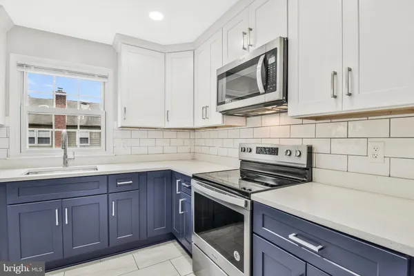$3,200 | 10257 Friendship Court, Fairfax, VA 22032