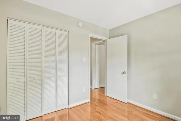 $3,200 | 10257 Friendship Court, Fairfax, VA 22032