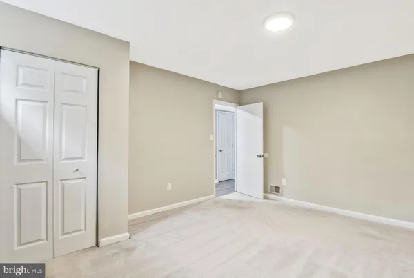 $3,200 | 10257 Friendship Court, Fairfax, VA 22032