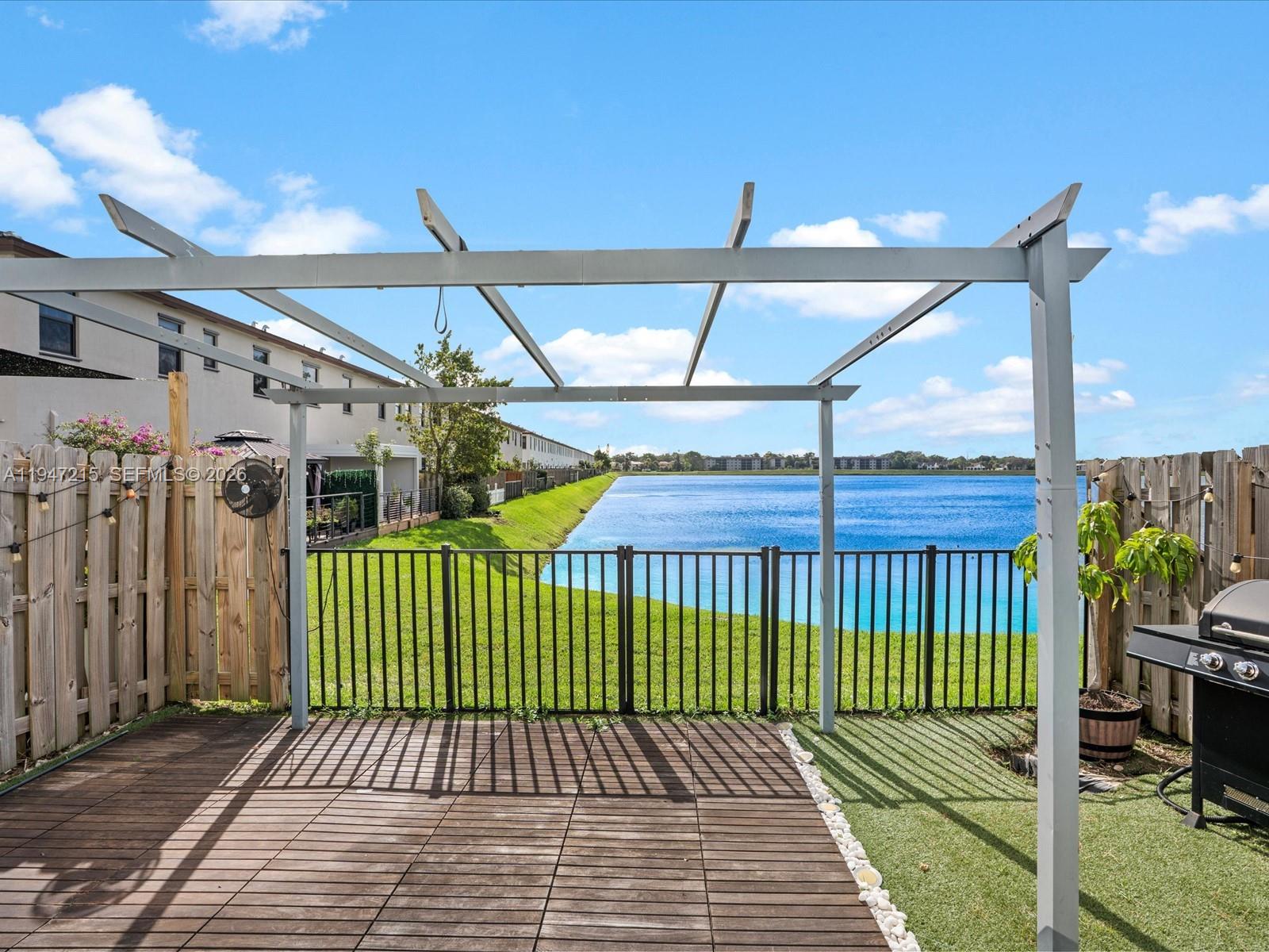 544 Northeast 206th Lane Miami, FL 33179 - Photo 32 of 48