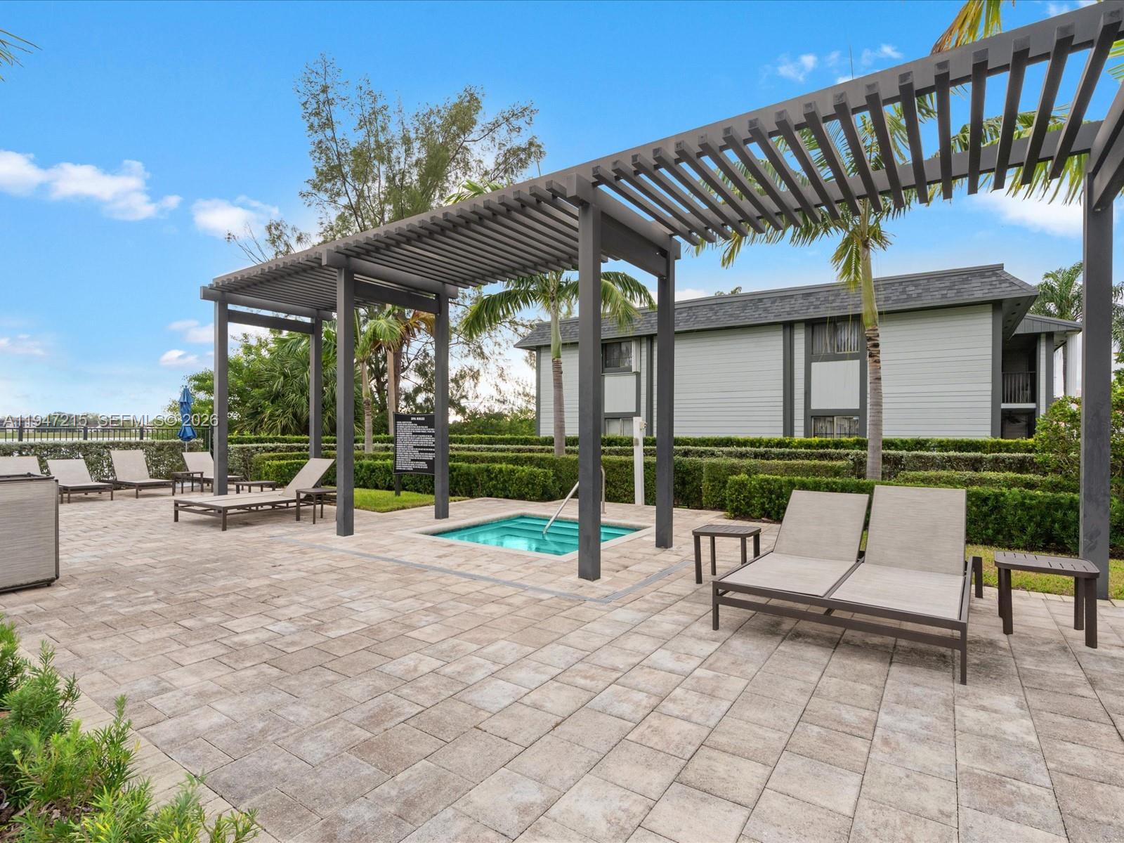 544 Northeast 206th Lane Miami, FL 33179 - Photo 38 of 48