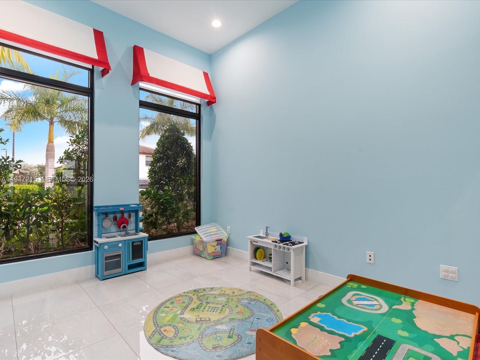 544 Northeast 206th Lane Miami, FL 33179 - Photo 46 of 48