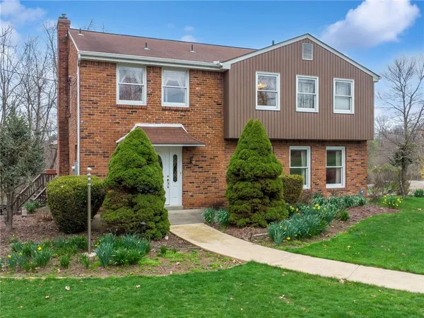 $439,900 | 5061 Northlawn Circle, Murrysville, PA 15668