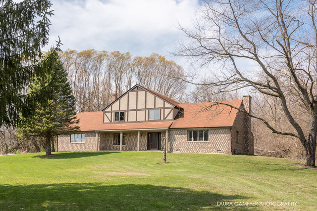 6N530 Old Homestead Road St. Charles, IL 60175 - Photo 2 of 26 Gallery Image 2