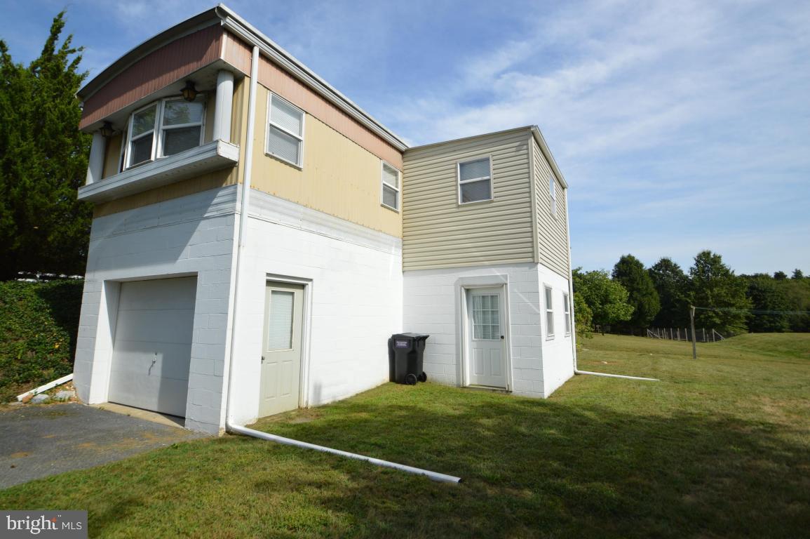 4949 Elizabethtown Road Manheim, PA 17545 - Photo 1 of 28