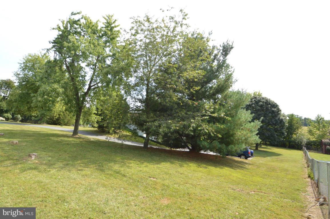 4949 Elizabethtown Road Manheim, PA 17545 - Photo 22 of 28