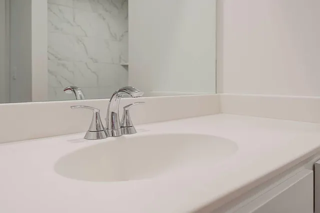 $711,682 | 4005 West 158th Place, Overland Park, KS 66224