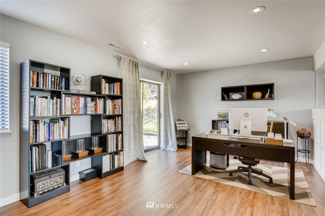 16224 Southeast 178th Street Renton, WA 98058 - Photo 19 of 23 Gallery Image 19