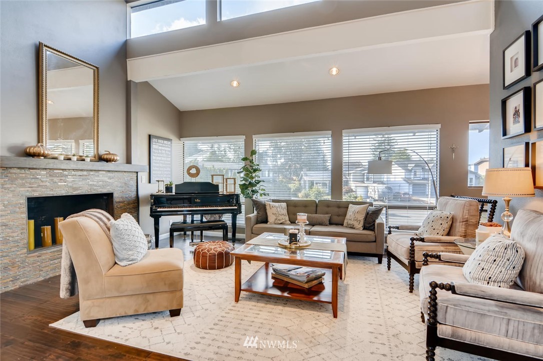 16224 Southeast 178th Street Renton, WA 98058 - Photo 4 of 23 Gallery Image 4