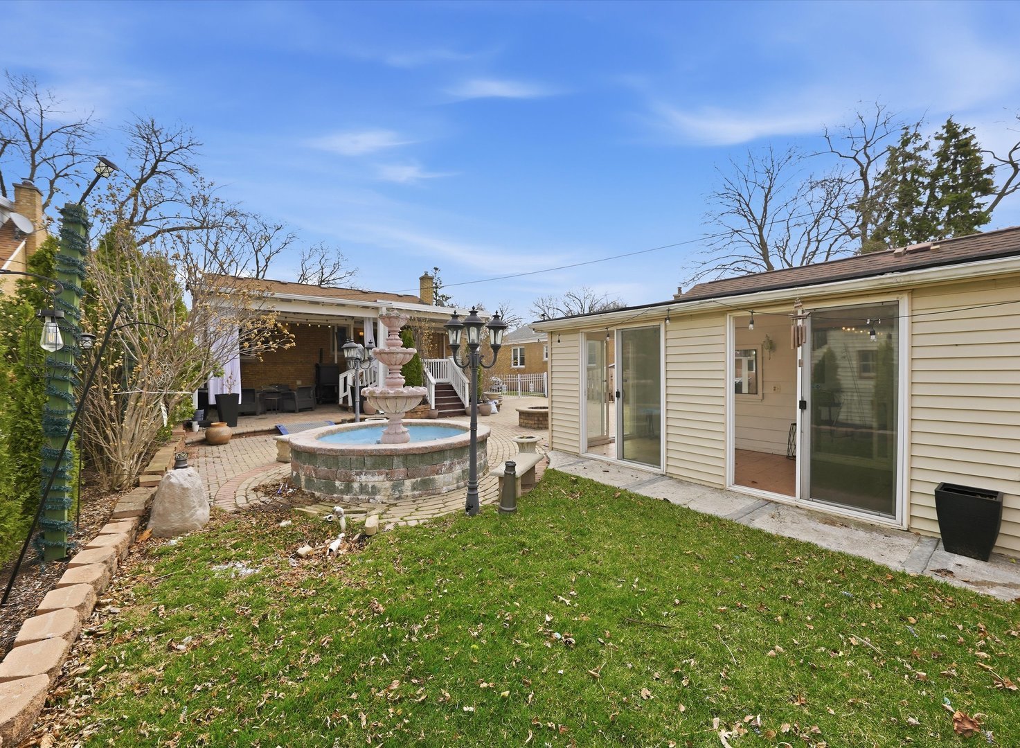 2352 2nd Avenue North Riverside, IL 60546 - Photo 27 of 37 a view of a house with backyard and sitting area