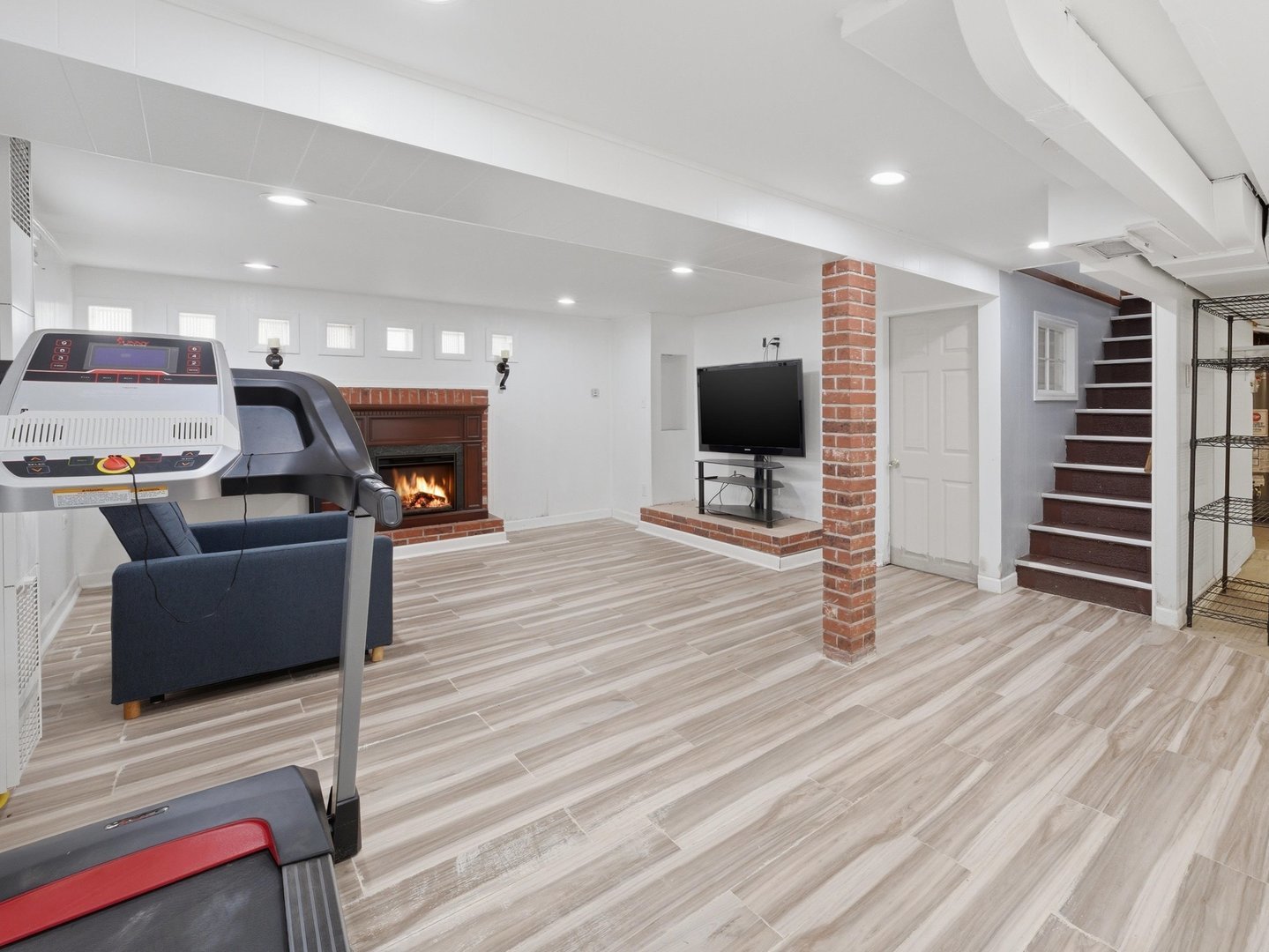 2352 2nd Avenue North Riverside, IL 60546 - Photo 9 of 39