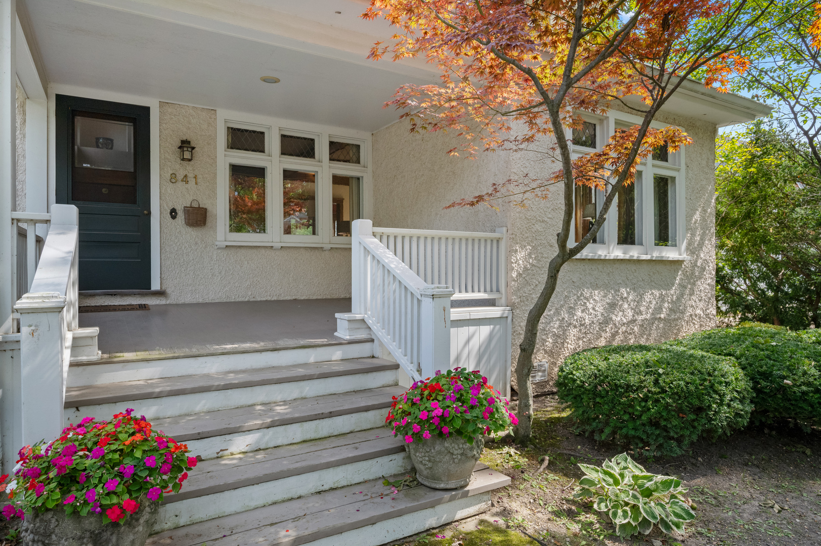 841 Prospect Avenue Winnetka, IL 60093 - Photo 2 of 35 a view of a house with potted plants