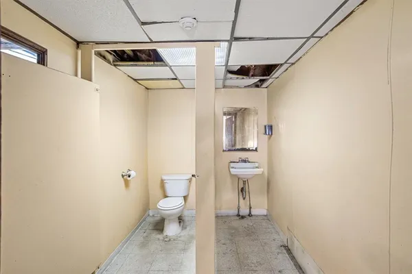 $2,800 | 57 North Main Street, Woonsocket, RI 02895