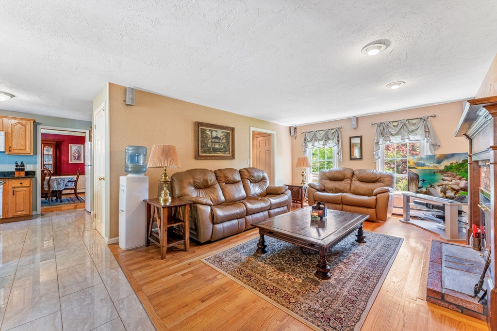 4 Stephanie Road Medway, MA 02053 - Photo 14 of 42 Gallery Image 14