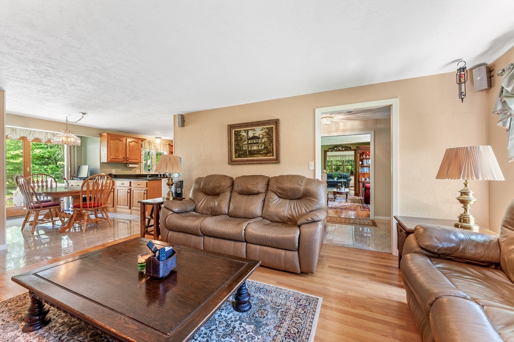 4 Stephanie Road Medway, MA 02053 - Photo 16 of 42 Gallery Image 16