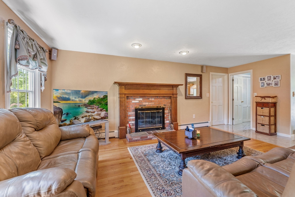 4 Stephanie Road Medway, MA 02053 - Photo 17 of 42 Gallery Image 17