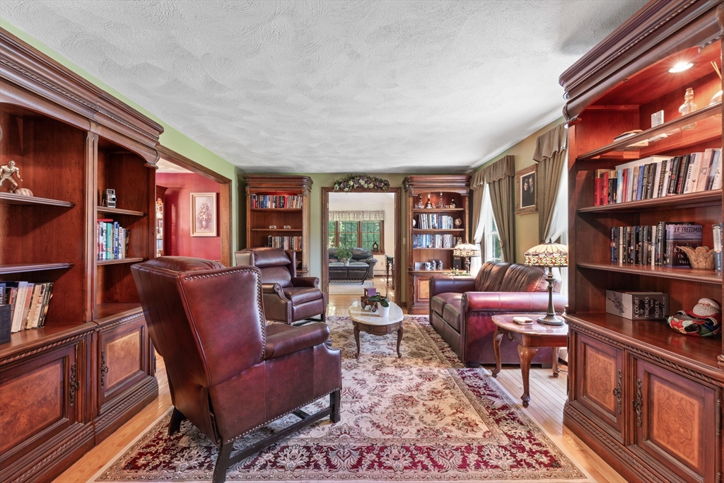 4 Stephanie Road Medway, MA 02053 - Photo 6 of 42 Gallery Image 6