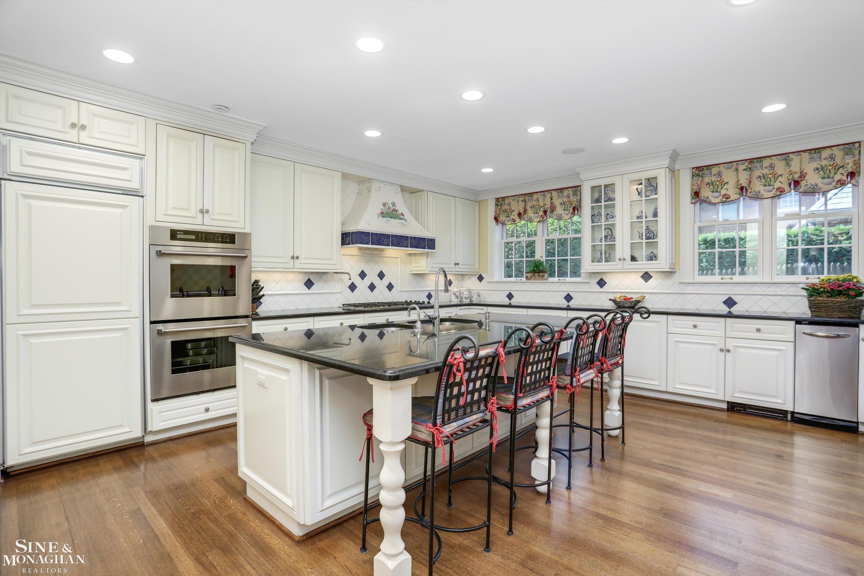 78 Vendome Road Grosse Pointe Farms, MI 48236 - Photo 19 of 74