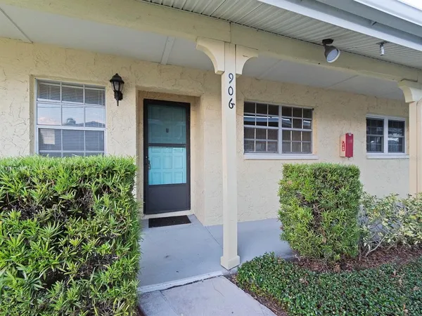 $149,000 | 2465 Northside Drive, Unit 906, Clearwater, FL 33761